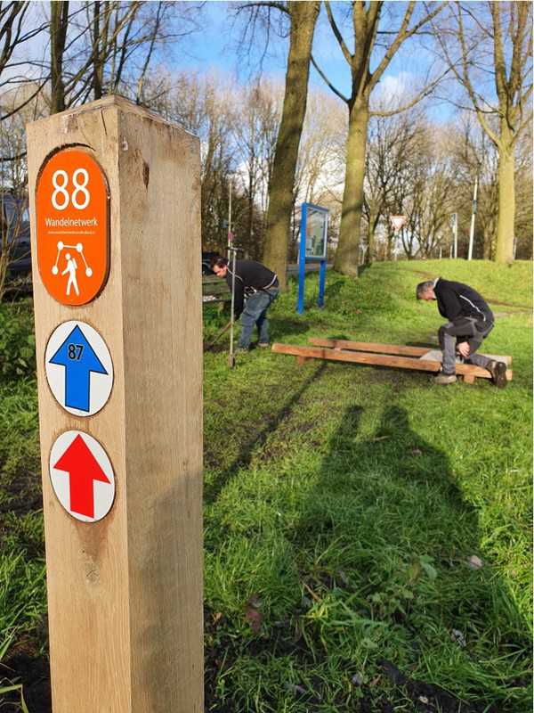 2023&nbsp;Routepaaltje&nbsp;WNW&nbsp;NH&nbsp;met&nbsp;werklui&nbsp;//&nbsp;plaatsing_sp.jpg&nbsp;(77&nbsp;K)